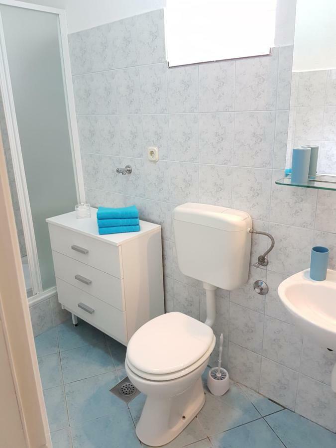 שיבניק Apartmani Luka & Iva מראה חיצוני תמונה